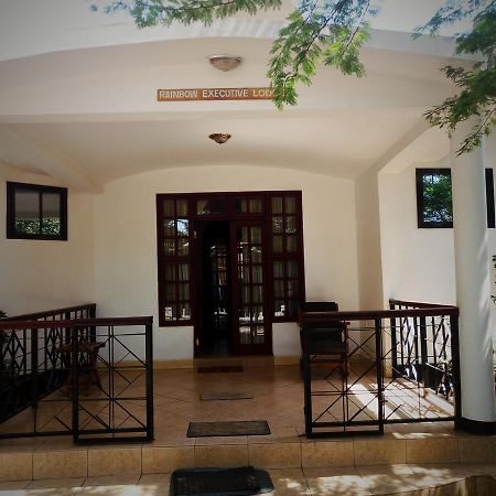 Rainbow Executive Lodge Boma la Ngombe المظهر الخارجي الصورة