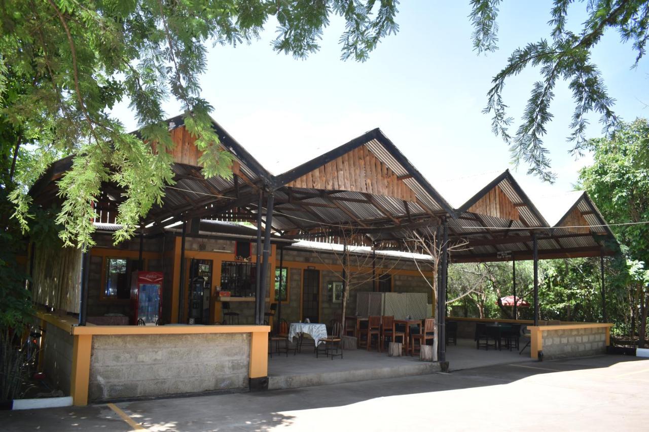 Rainbow Executive Lodge Boma la Ngombe المظهر الخارجي الصورة